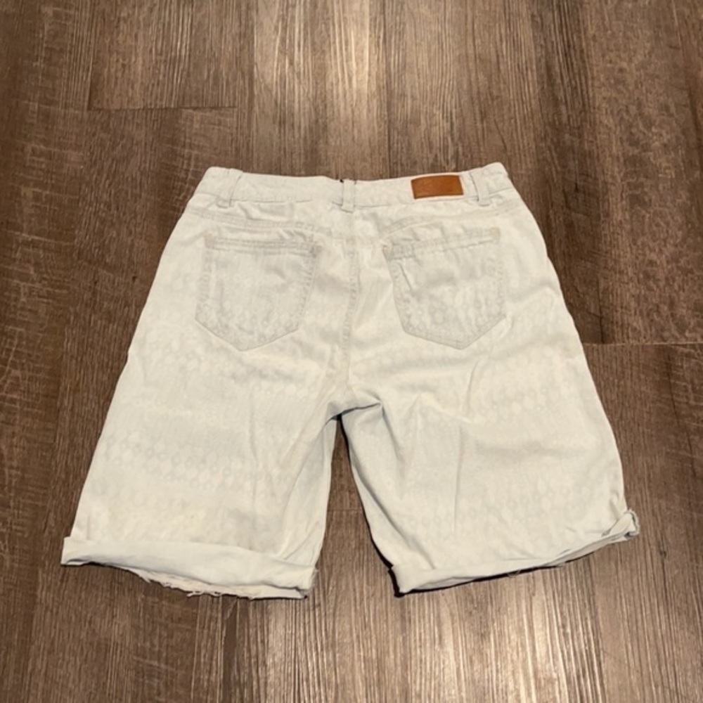 One 5 one Bermuda boho festival cut offs - Picture 2 of 4